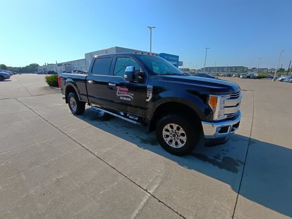 Used 2017 Ford Super Duty F-250 SRW Lariat