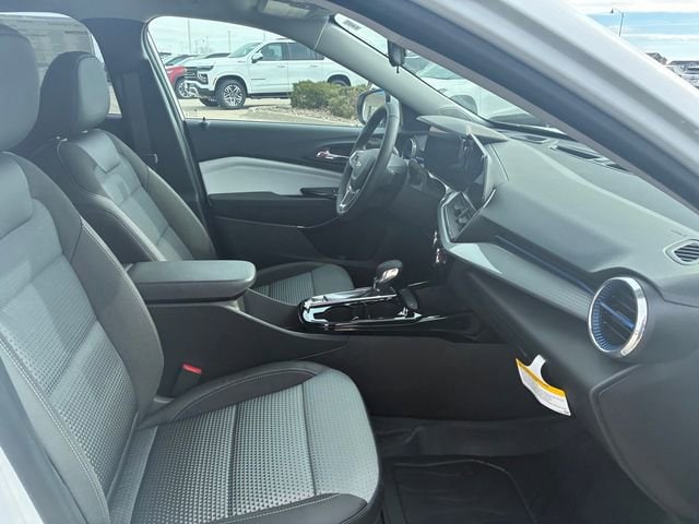 2026 Chevrolet Trax LT - Photo 15
