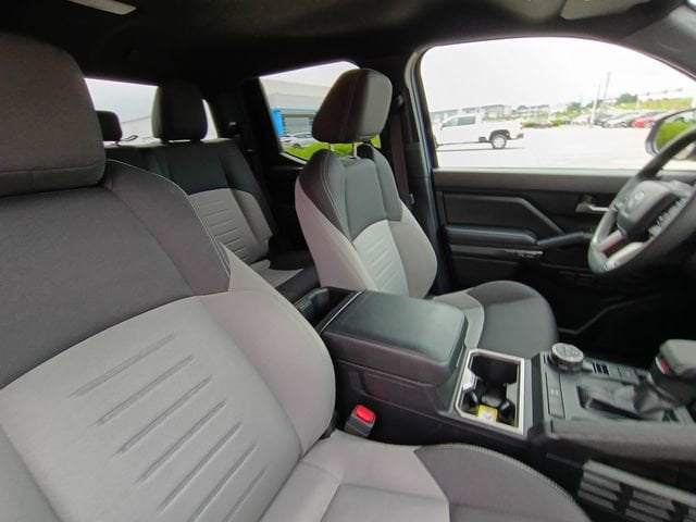 2025 Toyota Tacoma TRD Off Road - Photo 19