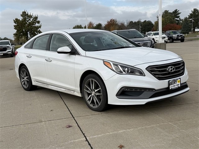 Used 2017 Hyundai Elantra Limited with VIN 5NPD84LF2HH098481 for sale in Pleasant Hill, IA