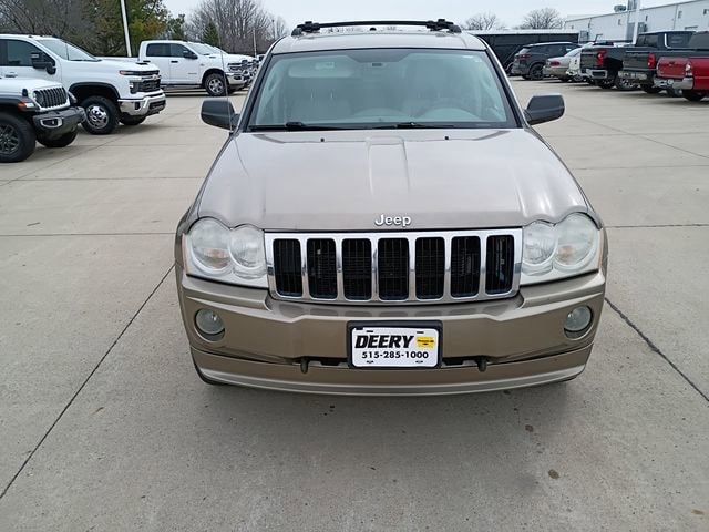 Used 2005 Jeep Grand Cherokee Limited with VIN 1J8HR582X5C592436 for sale in Pleasant Hill, IA