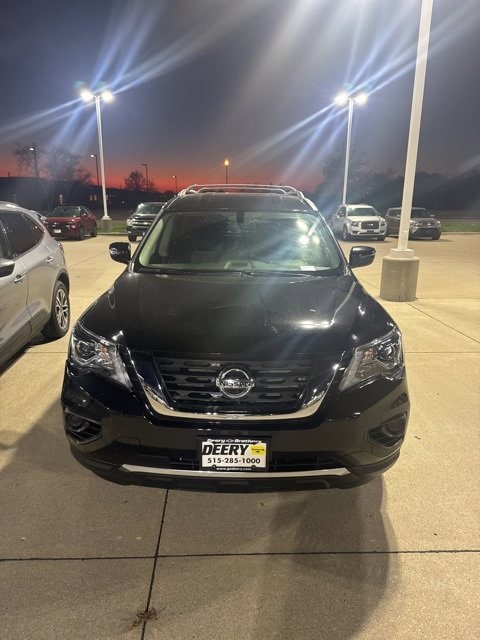 2019 Nissan Pathfinder S