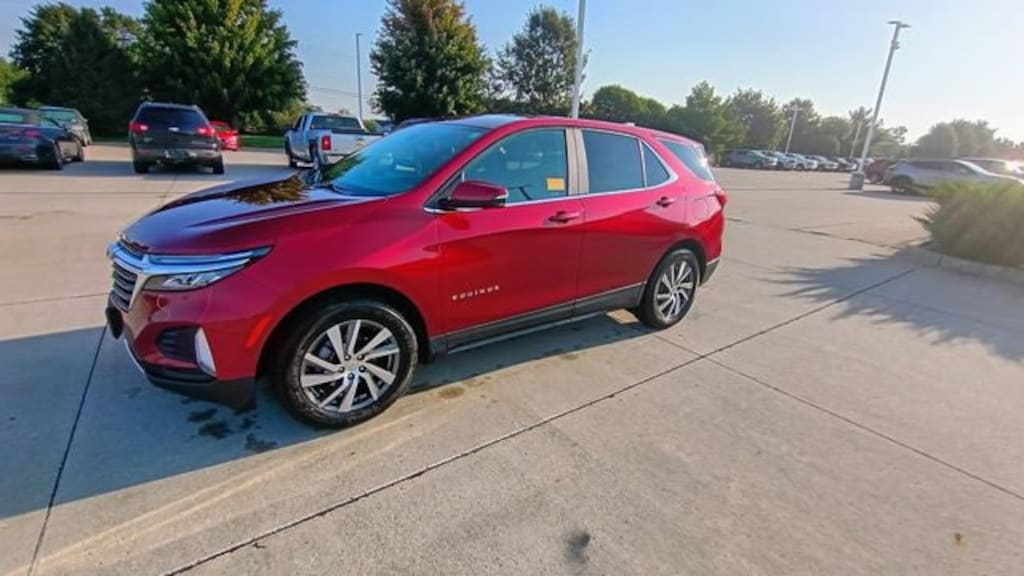 Used 2024 Chevrolet Equinox LT SUV