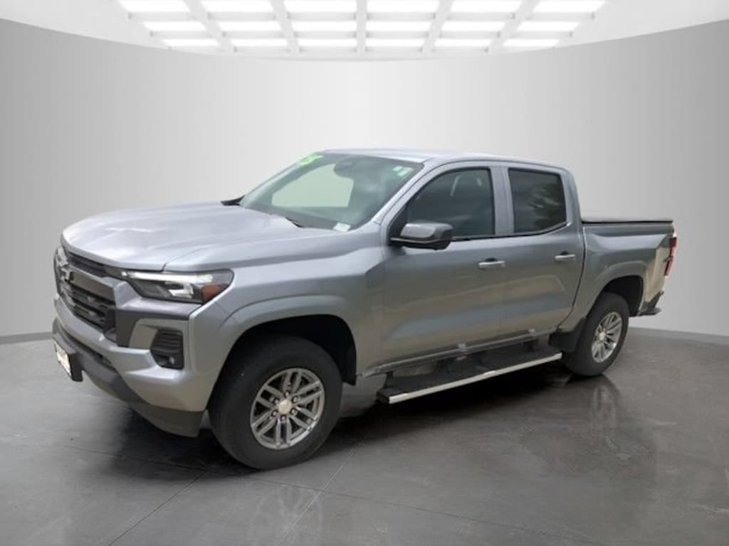Used 2025 Chevrolet Colorado WT/LT Truck Crew Cab