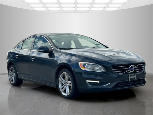 2015 Volvo S60 T5 Drive-E Premier photo 2