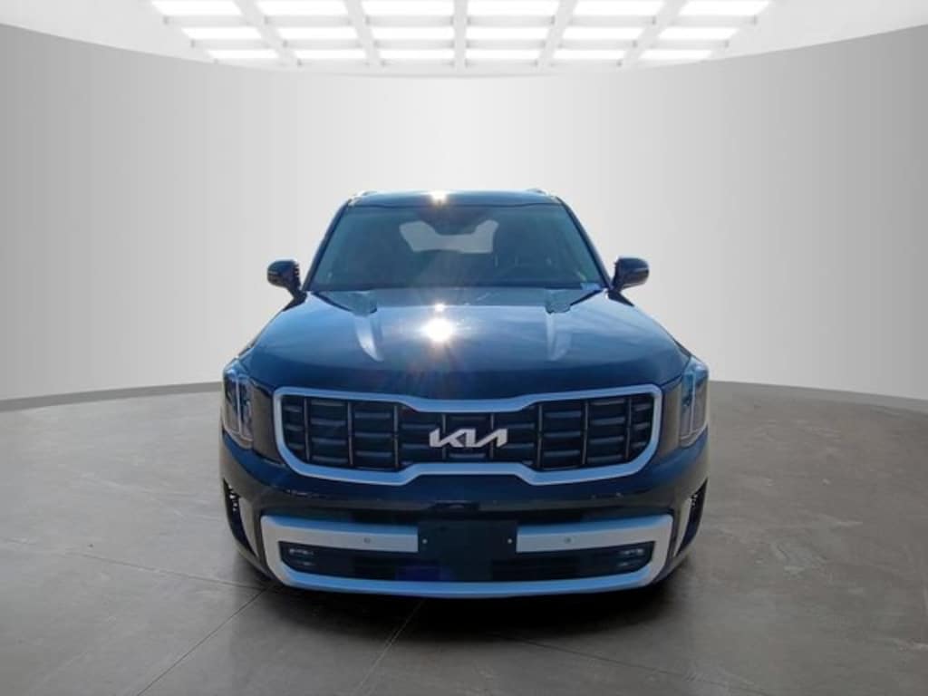 Used 2025 Kia Telluride SX