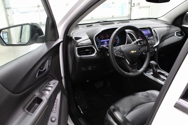 2GNAXXEV8M6116998