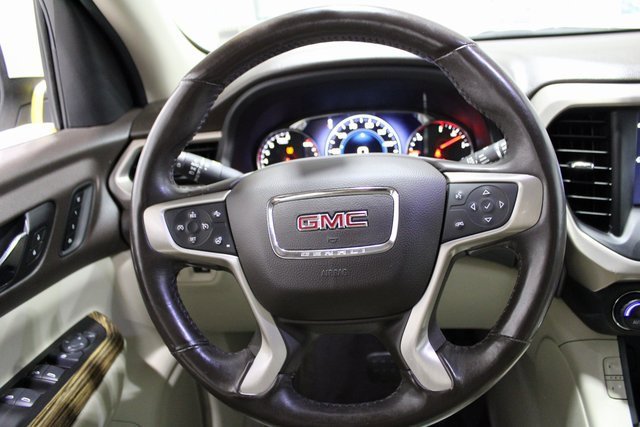 2017 Gmc Acadia Denali photo 3