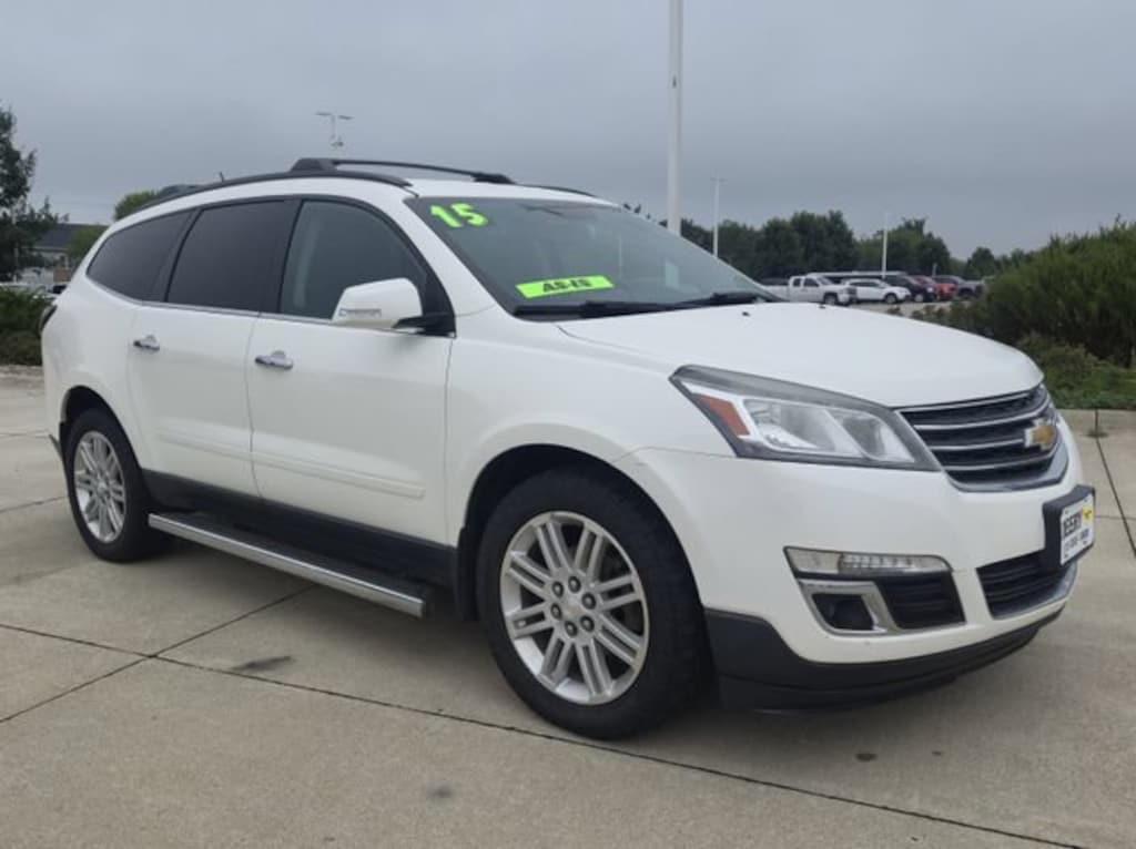 Used 2015 Chevrolet Traverse LT SUV