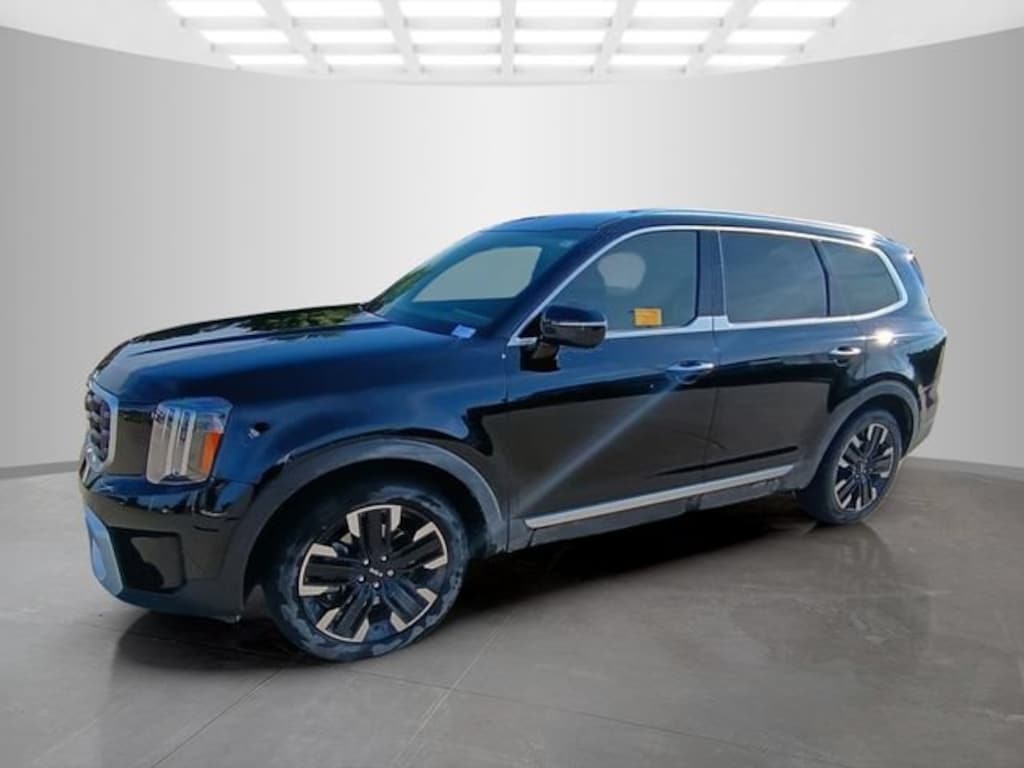 Used 2025 Kia Telluride SX
