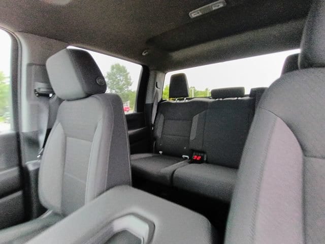 2026 Chevrolet Silverado 2500 HD Custom - Photo 28