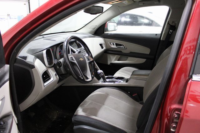 2013 Chevrolet Equinox photo 3
