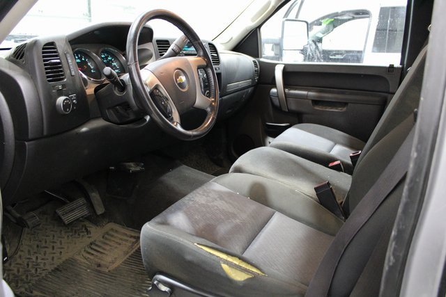 2012 Chevrolet Silverado 1500 LT photo 3