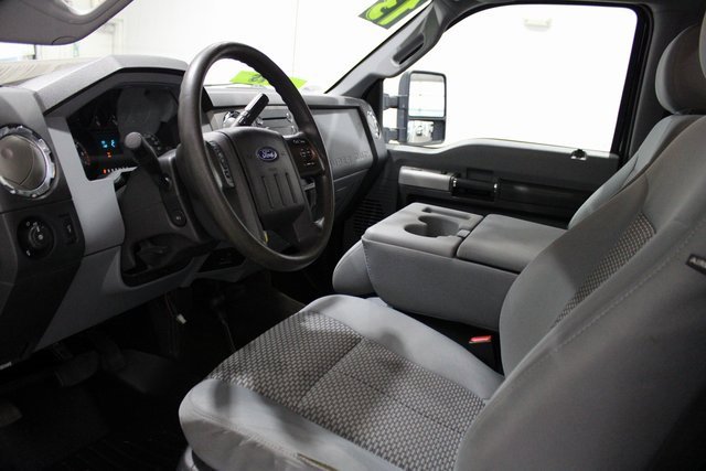 2013 Ford F-250 XL photo 3