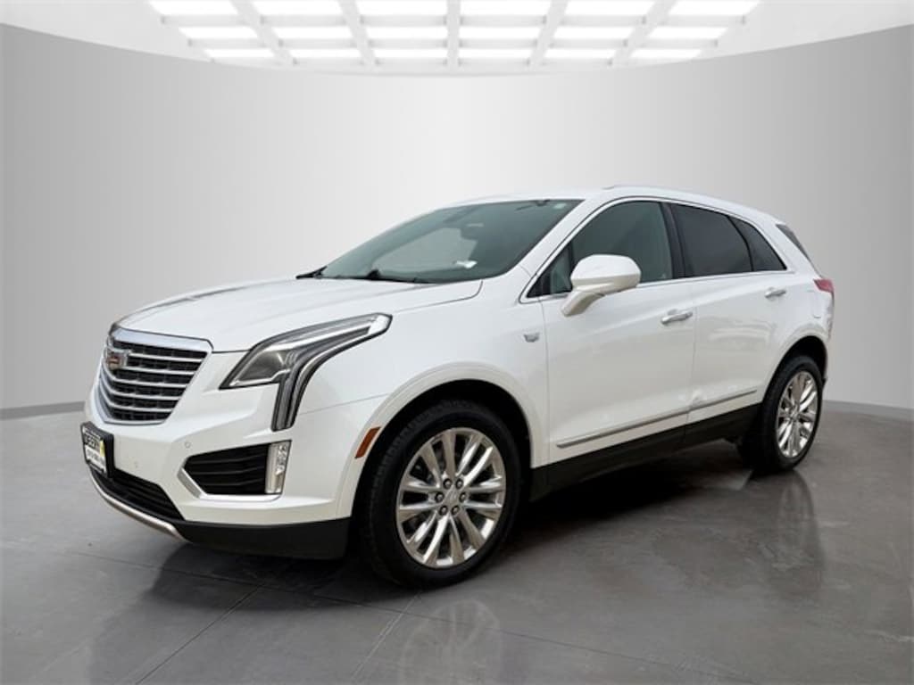 Used 2017 CADILLAC XT5 Platinum AWD SUV