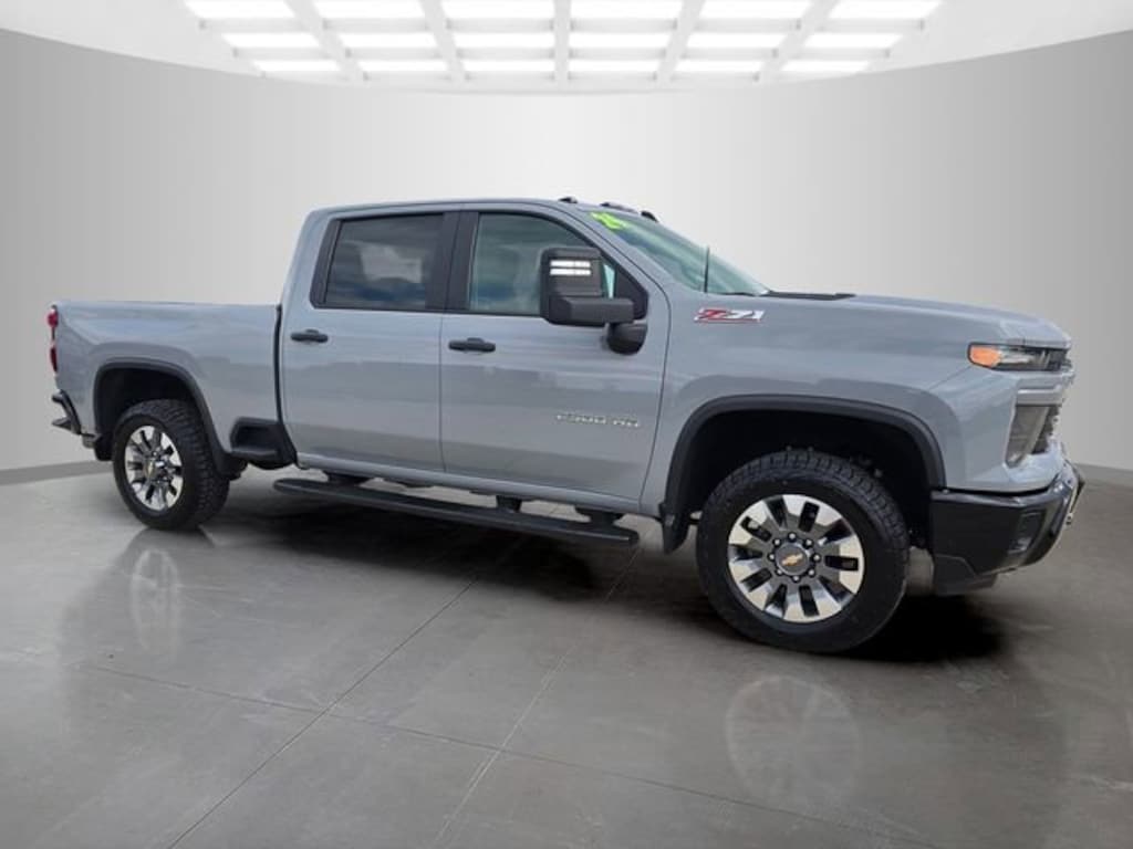 Used 2024 Chevrolet Silverado 2500 HD Custom Truck