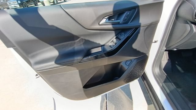 2027 Chevrolet Equinox LT - Photo 26