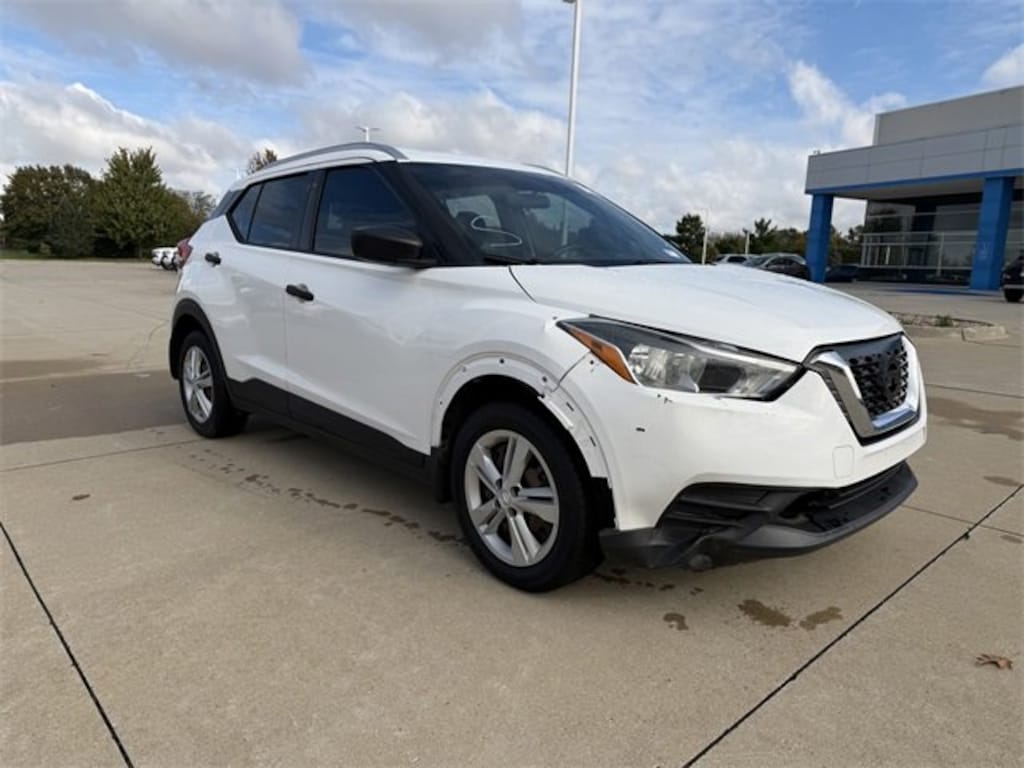 Used 2019 Nissan Kicks S