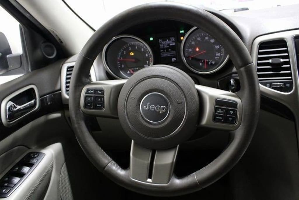 Used 2012 Jeep Grand Cherokee Laredo SUV