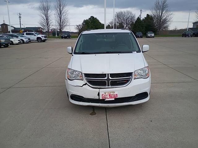 Used 2016 Dodge Grand Caravan SXT with VIN 2C4RDGCG7GR388602 for sale in Pleasant Hill, IA