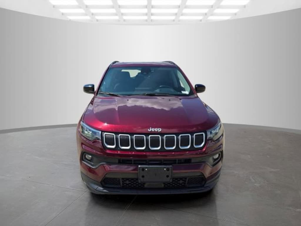Used 2022 Jeep Compass Latitude Lux