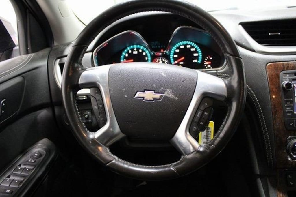 Used 2014 Chevrolet Traverse LT SUV