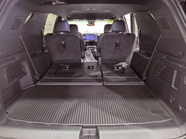 2027 Chevrolet Traverse Z71 - Photo 9