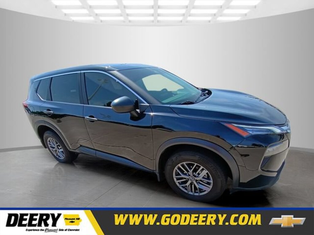 Used 2025 Nissan Rogue S