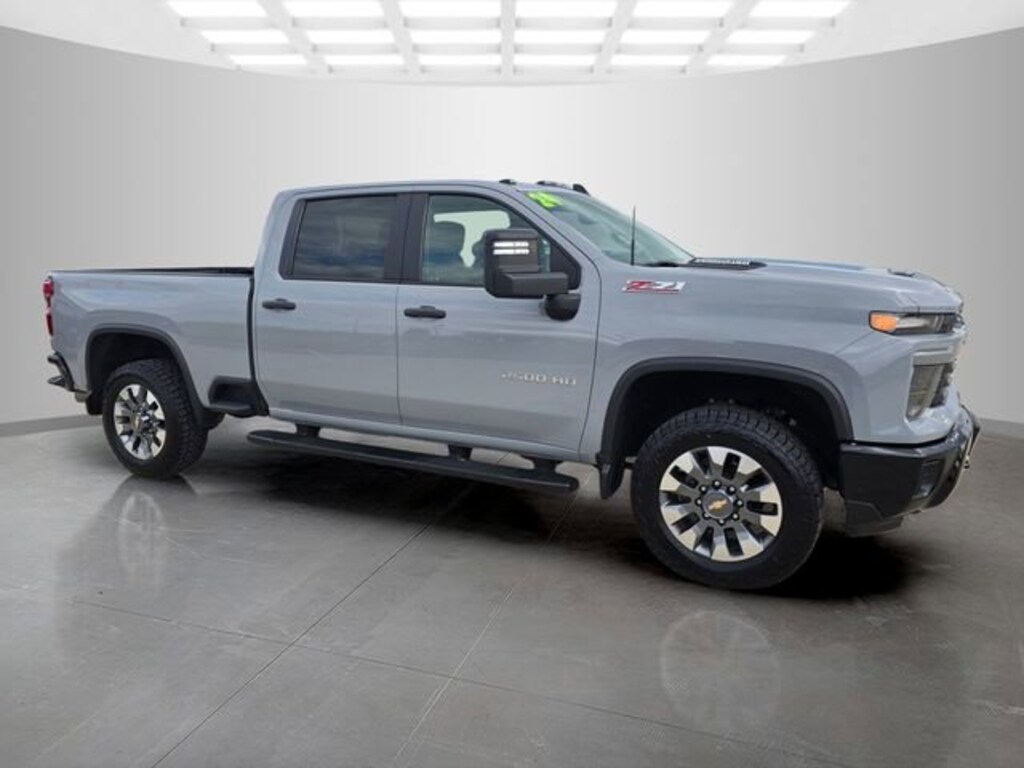 Used 2024 Chevrolet Silverado 2500 HD Custom Truck