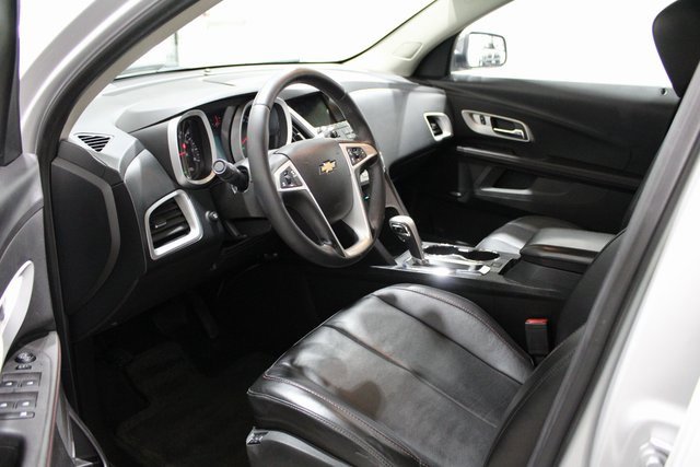 2012 Chevrolet Equinox LTZ photo 3