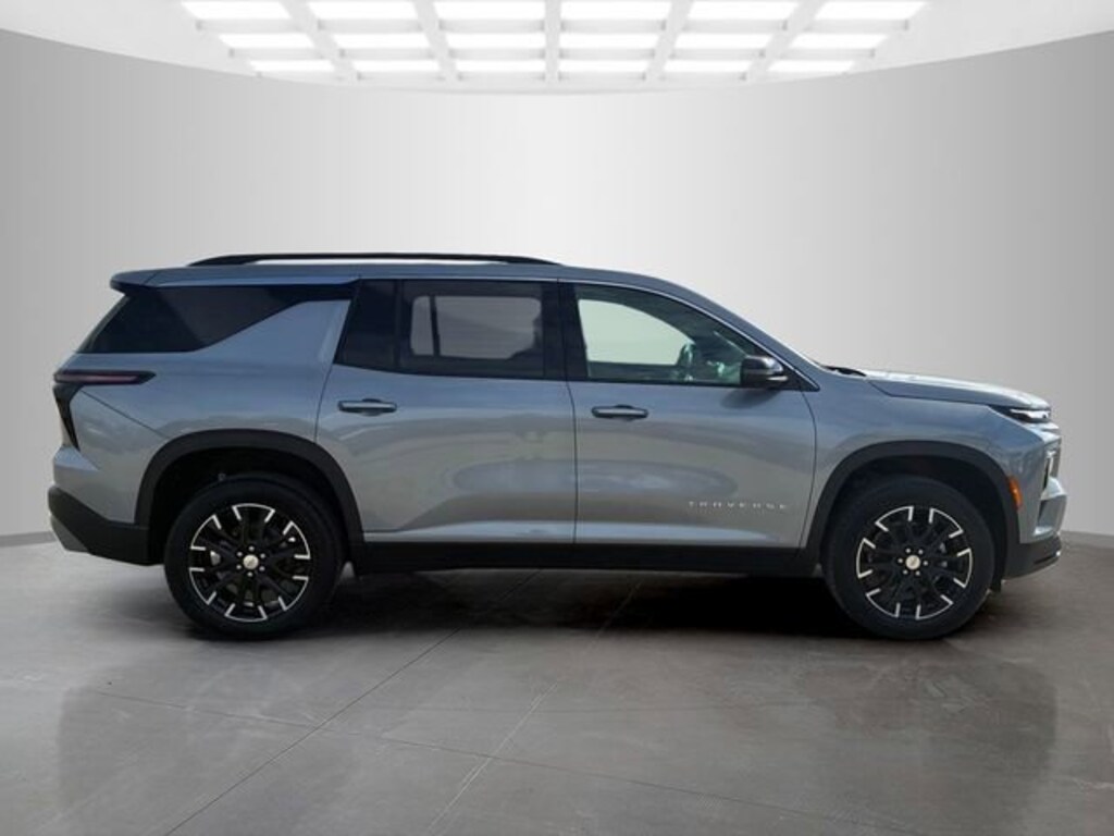 New 2026 Chevrolet Traverse LT SUV