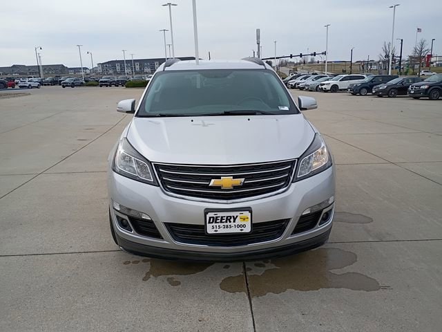 Used 2015 Chevrolet Traverse 2LT with VIN 1GNKVHKD4FJ264776 for sale in Pleasant Hill, IA