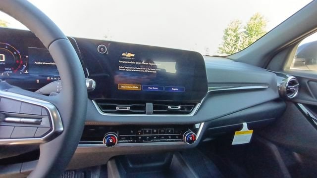 2027 Chevrolet Equinox LT - Photo 30