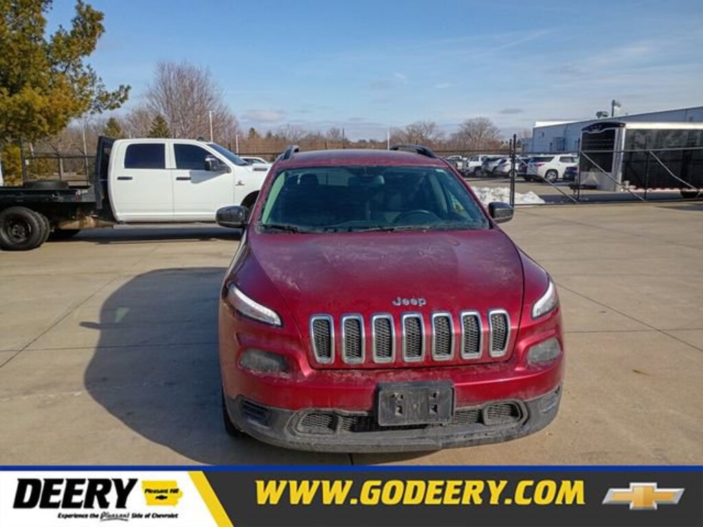 Used 2016 Jeep Cherokee Sport