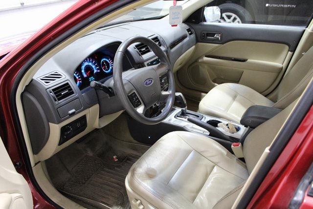 2010 Ford Fusion SEL photo 3