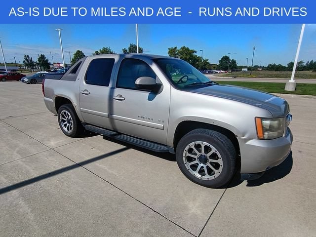 Used 2007 Chevrolet Avalanche LT with VIN 3GNFK12387G143664 for sale in Pleasant Hill, IA