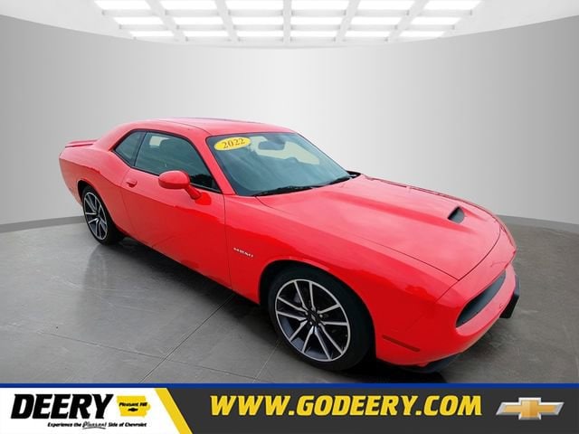 2022 Dodge Challenger R/T's photo