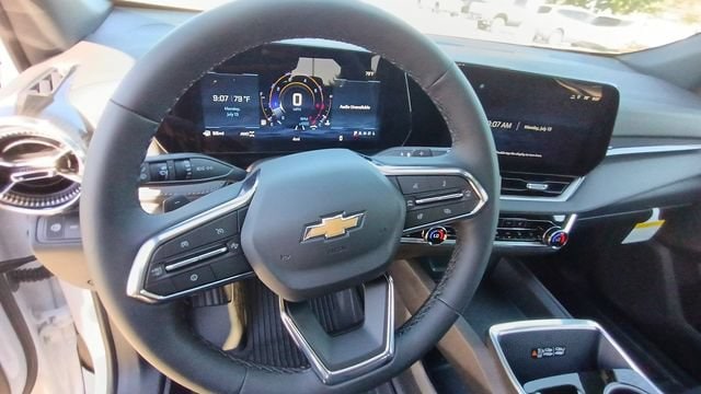 2027 Chevrolet Equinox LT - Photo 20