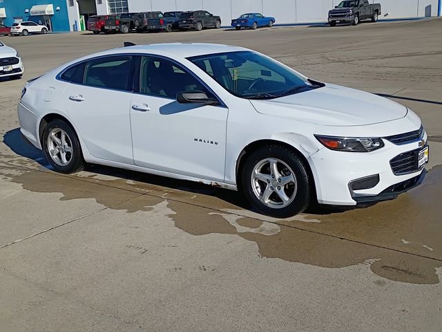 Used 2016 Chevrolet Malibu 1FL with VIN 1G1ZC5ST5GF270618 for sale in Pleasant Hill, IA