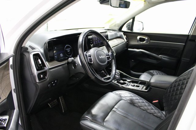 2022 Kia Sorento X-Line SX Prestige photo 2