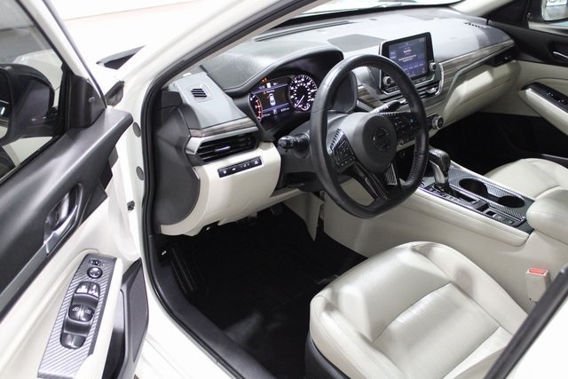 Used 2019 Nissan Altima SL with VIN 1N4BL4EV9KC109320 for sale in Pleasant Hill, IA