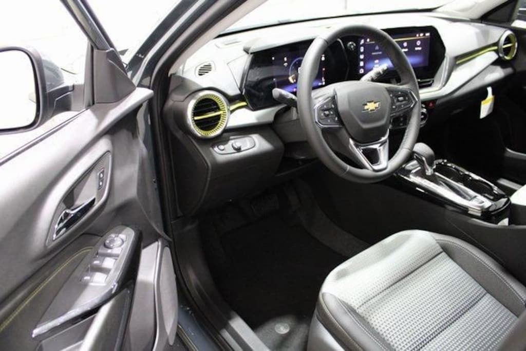 New 2026 Chevrolet Trax LT SUV