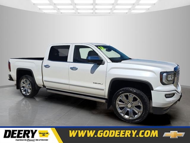 2018 GMC Sierra 4WD Crew Cab Short Box's photo
