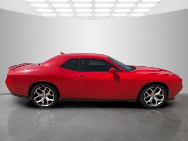 Used 2016 Dodge Challenger SXT with VIN 2C3CDZAG7GH290572 for sale in Pleasant Hill, IA