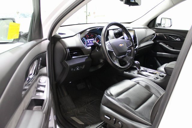 2020 Chevrolet Traverse High Country photo 2