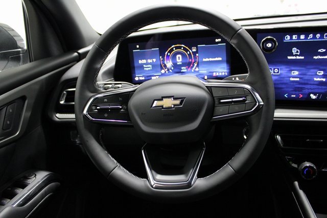 2026 Chevrolet Traverse photo 3