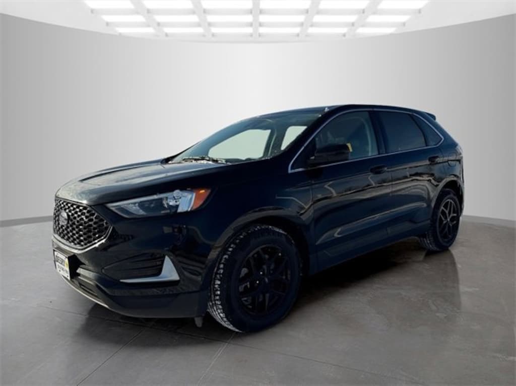 Used 2024 Ford Edge SEL