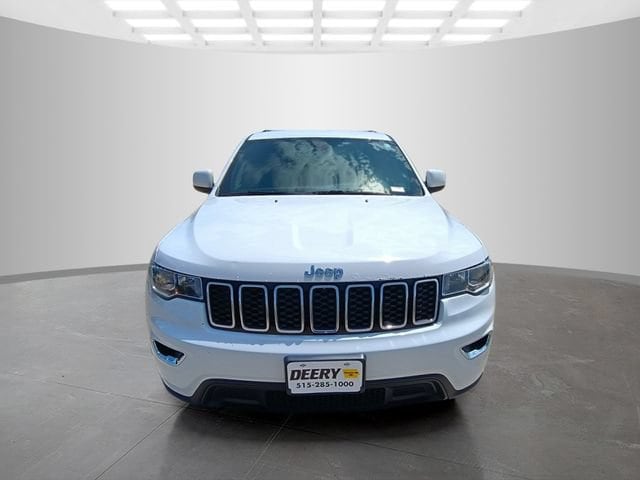 Used 2018 Jeep Grand Cherokee Laredo E with VIN 1C4RJFAG4JC356485 for sale in Pleasant Hill, IA