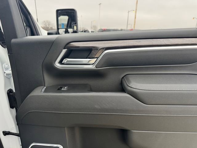 2026 Chevrolet Silverado 2500 HD LTZ - Photo 12