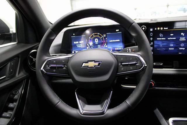 2026 Chevrolet Equinox LT photo 3